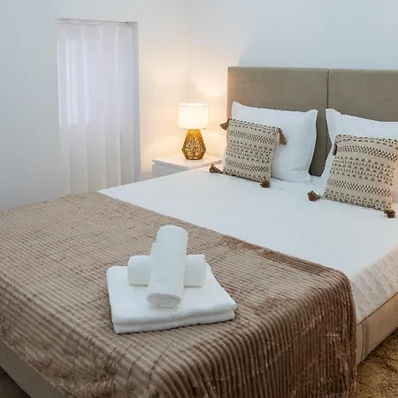 Casinha Avo Toteta * Nazaré